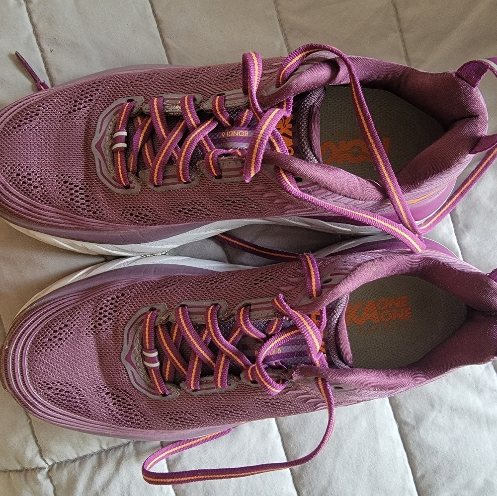 Hoka Bondi 6 women's size 6.5